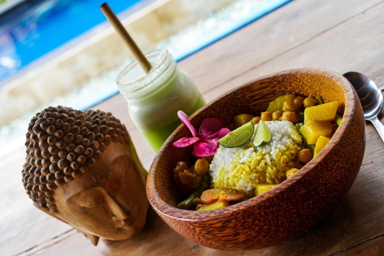 H2O Peaceful Yoga Resort Gili Air Buitenkant foto