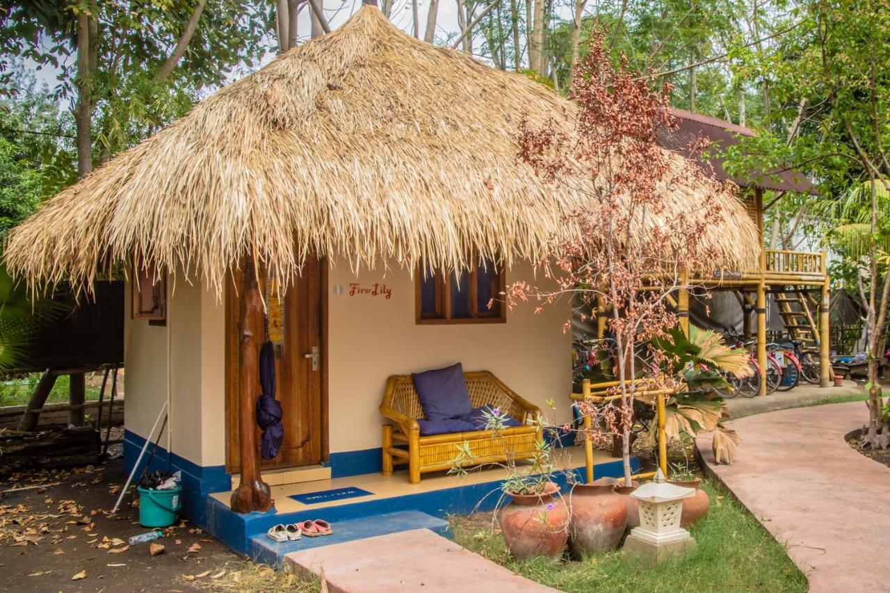 H2O Peaceful Yoga Resort Gili Air Buitenkant foto