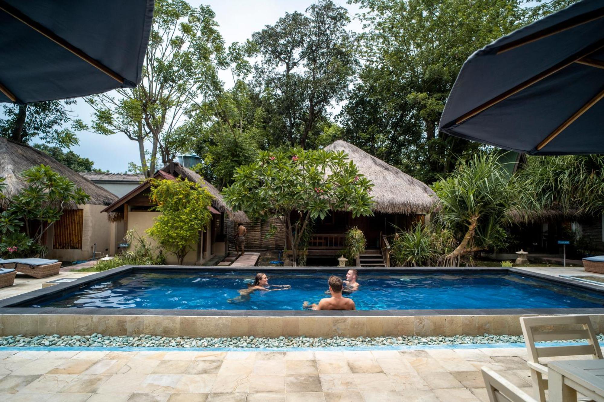 H2O Peaceful Yoga Resort Gili Air Buitenkant foto