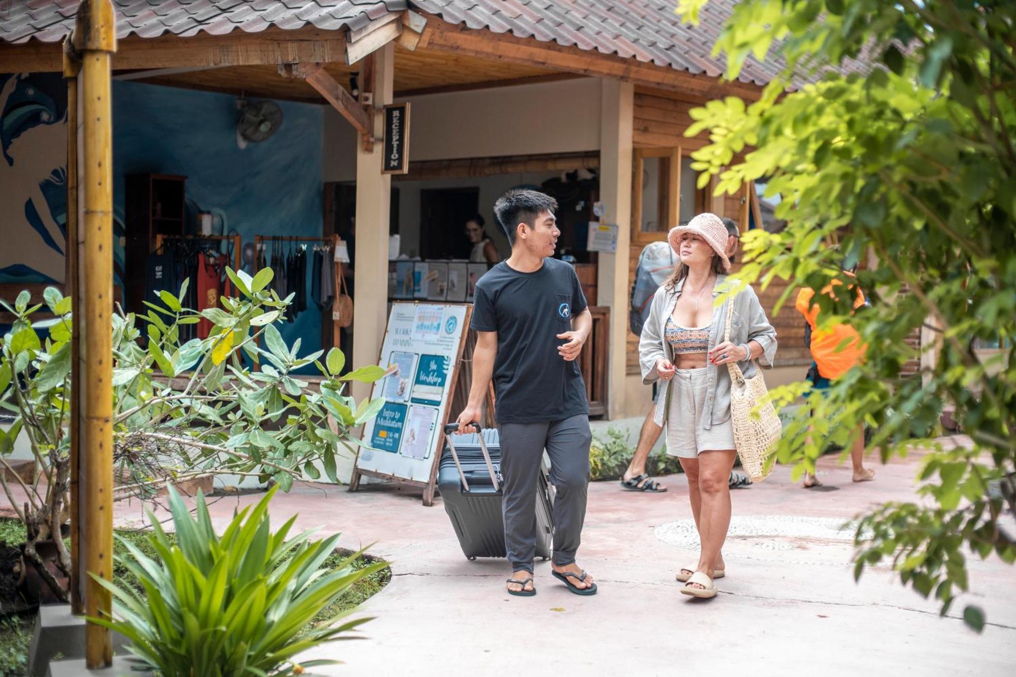 H2O Peaceful Yoga Resort Gili Air Buitenkant foto