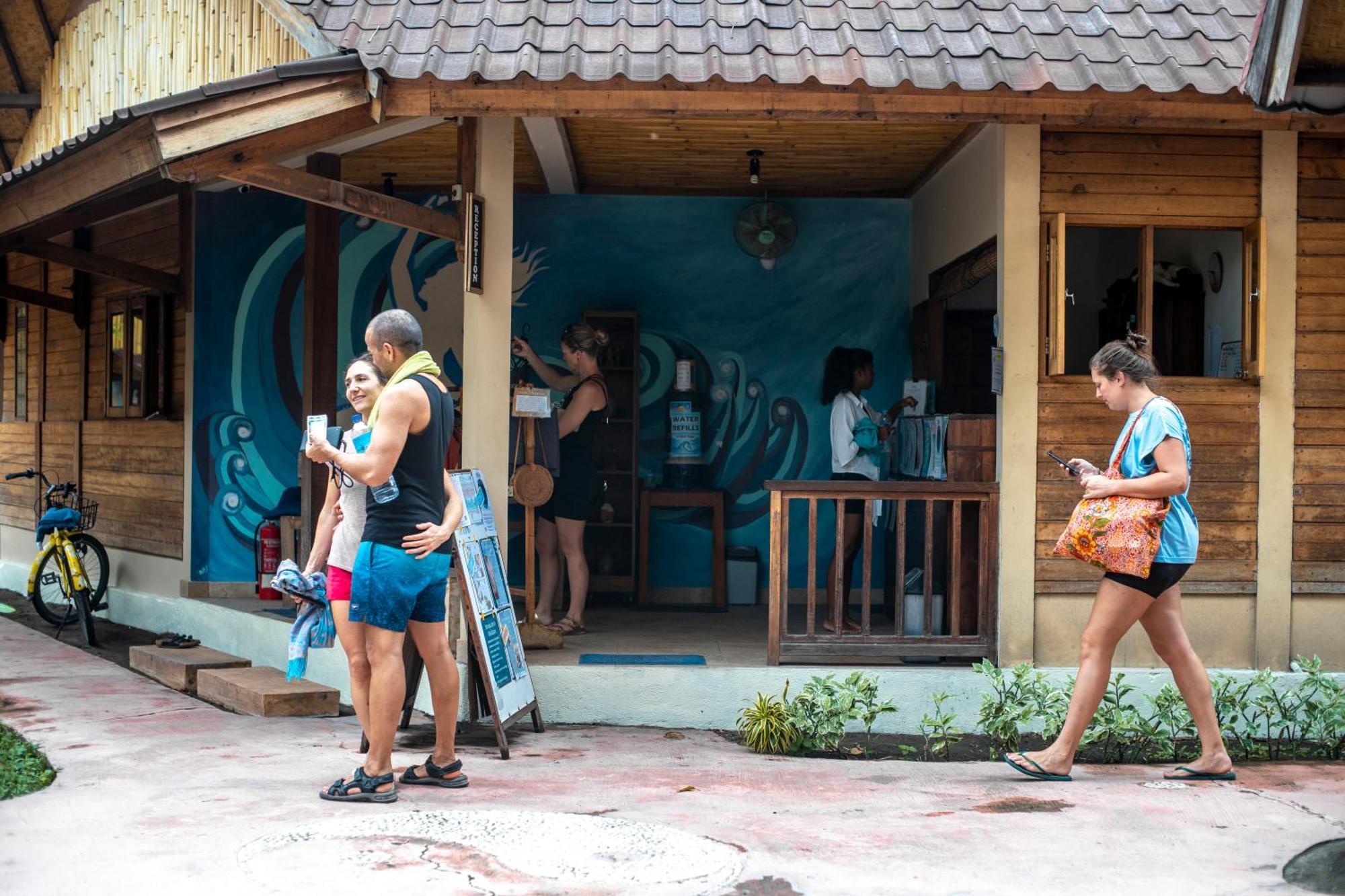 H2O Peaceful Yoga Resort Gili Air Buitenkant foto